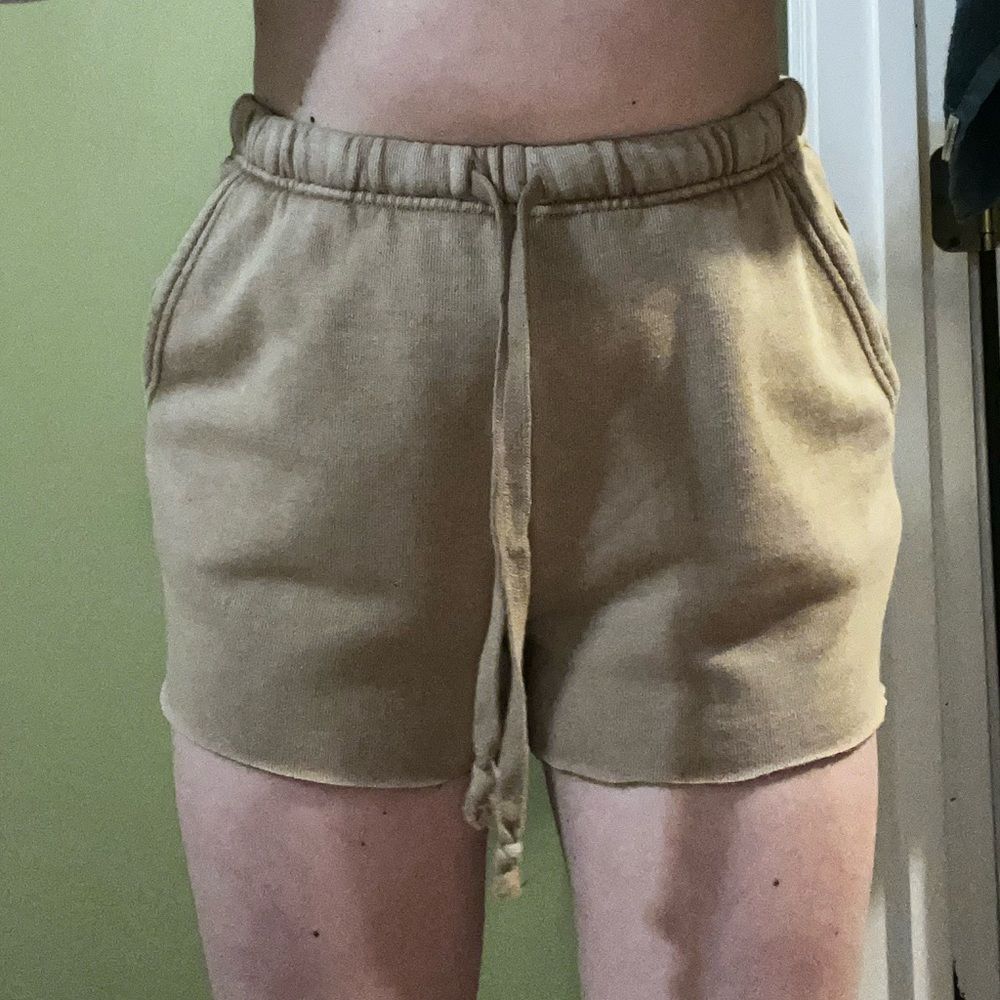 aerie tan high rise shorts size small